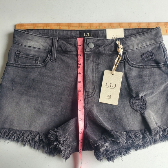 Letter To Juliet High‎ Rise Washed Black Jean Shorts Distressed L 32" Witchy NWT - Picture 7 of 16